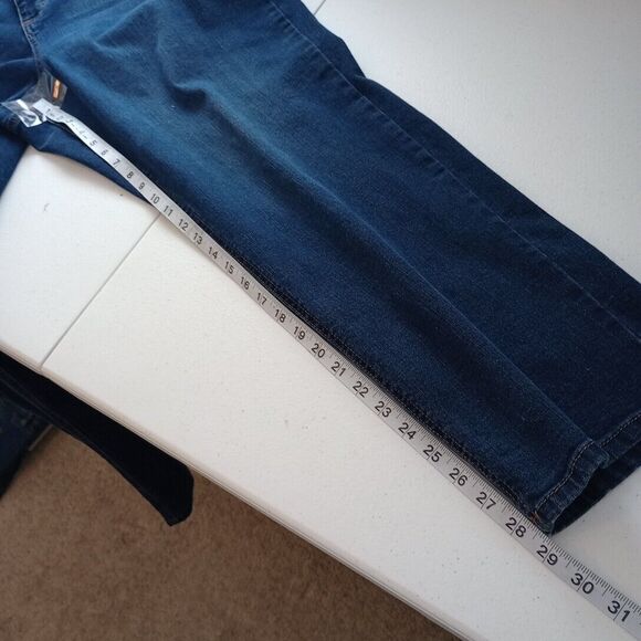 Terra & Sky womens plus size 18W straight Leg jeans medium wash Stretch - Picture 6 of 7